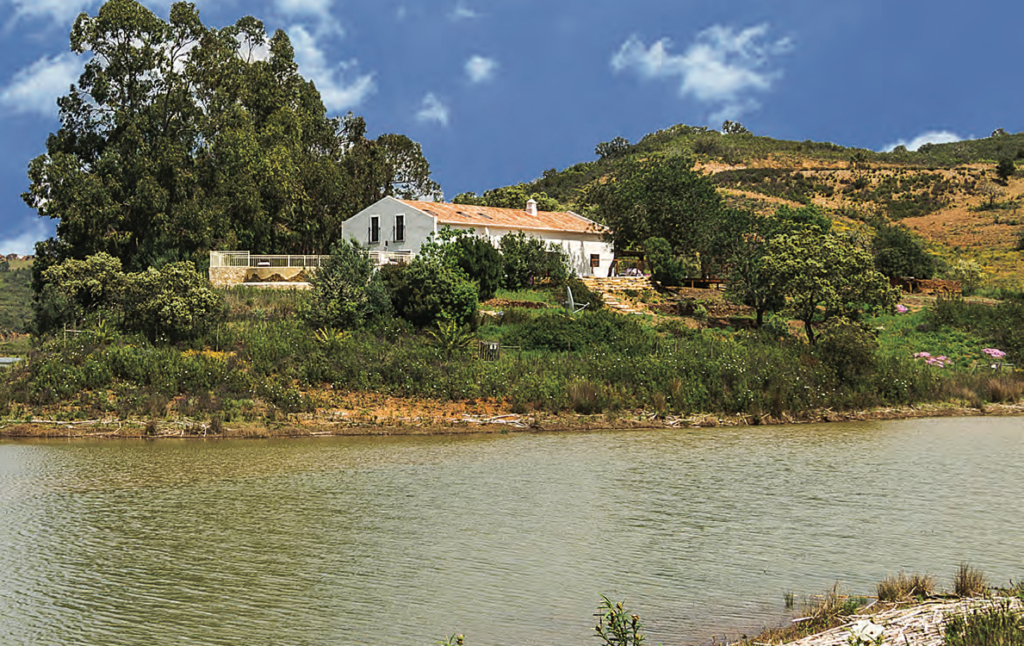 algarve, inside-carvoeiro, open media publications