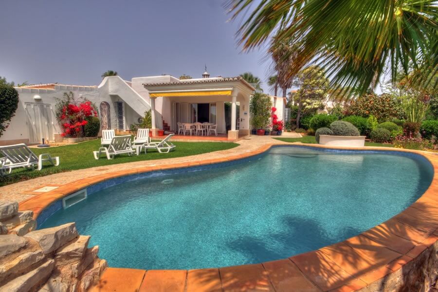 8B Pool Algarvillas Algarve