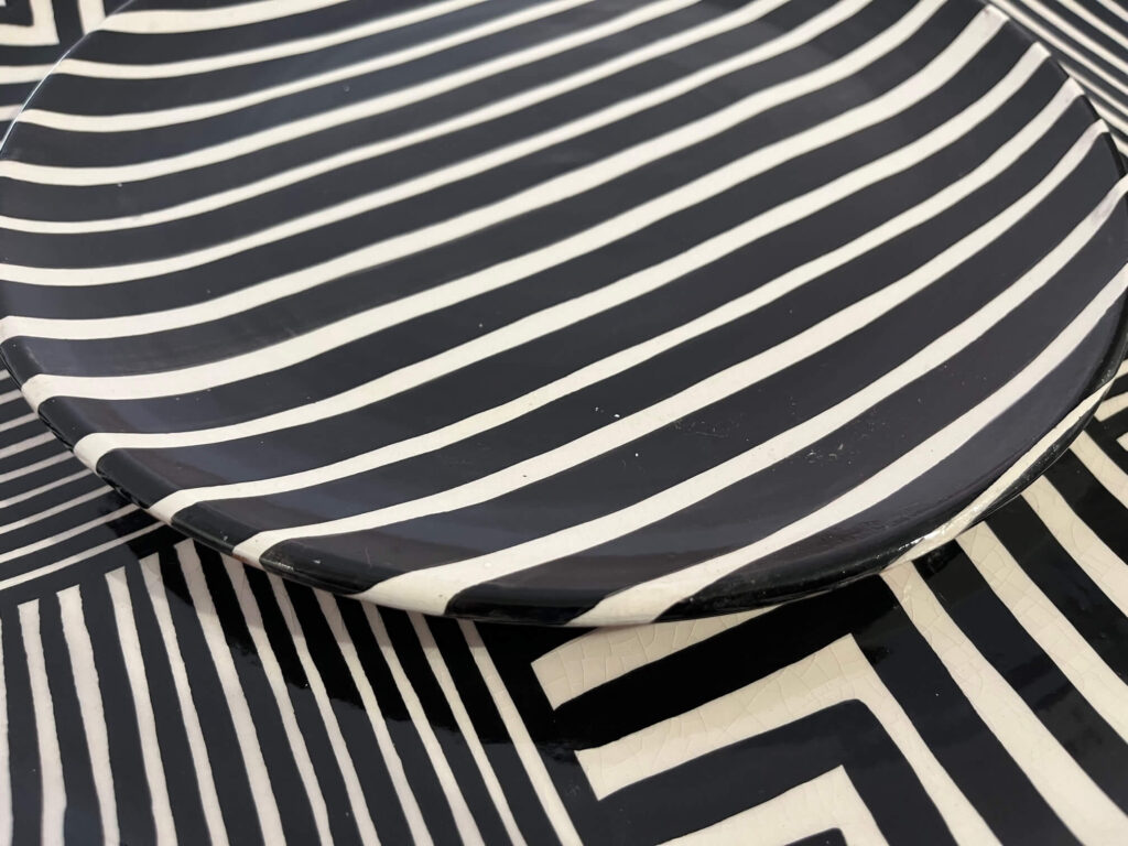 Pop Up Gallery in Fine & Country Carvoeiro from Corte Real Gallery Black and White Pottery