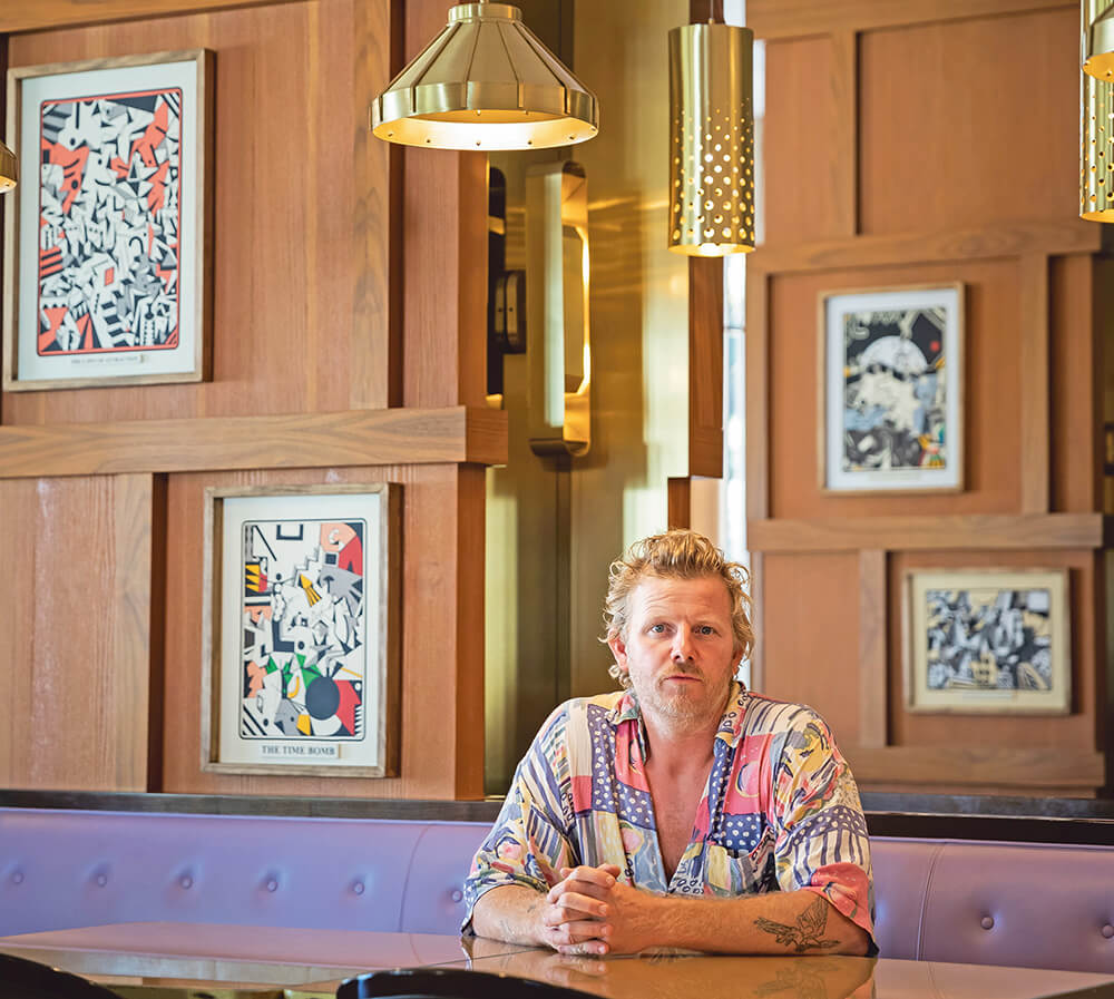 Artist Tom Leamon presents exclusive collection at Vila Vita Parc