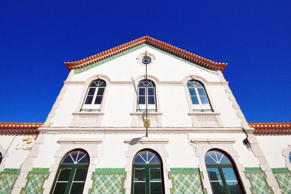 Lagos train station to become restaurant and art gallery